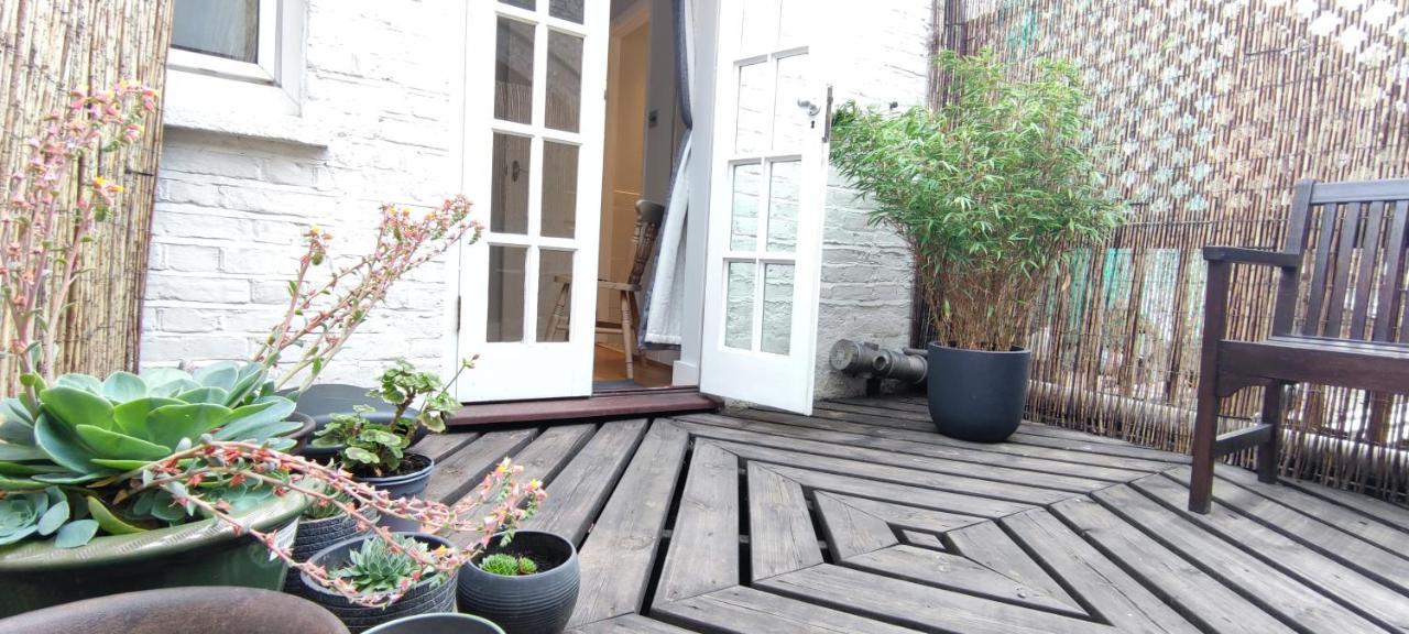 Windsor Cottage: Cosy, Charming, Full Of Character Exterior foto